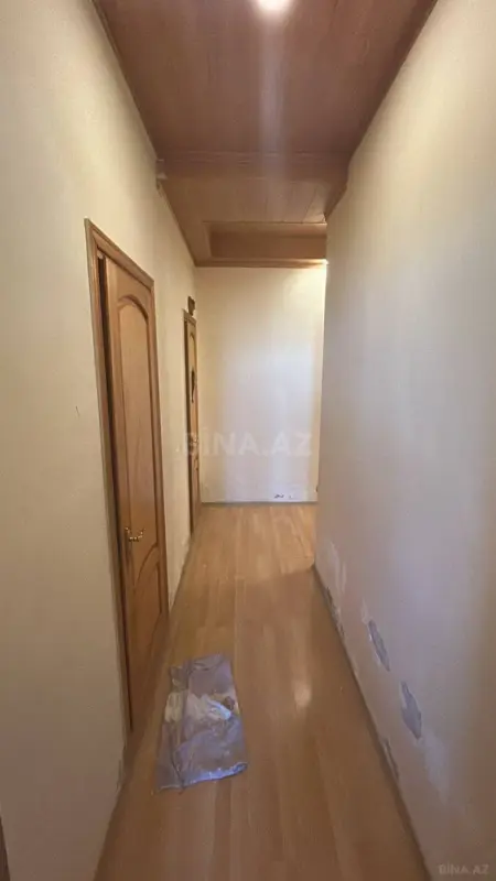 Satılır 2 otaqlı mənzil 97 m²