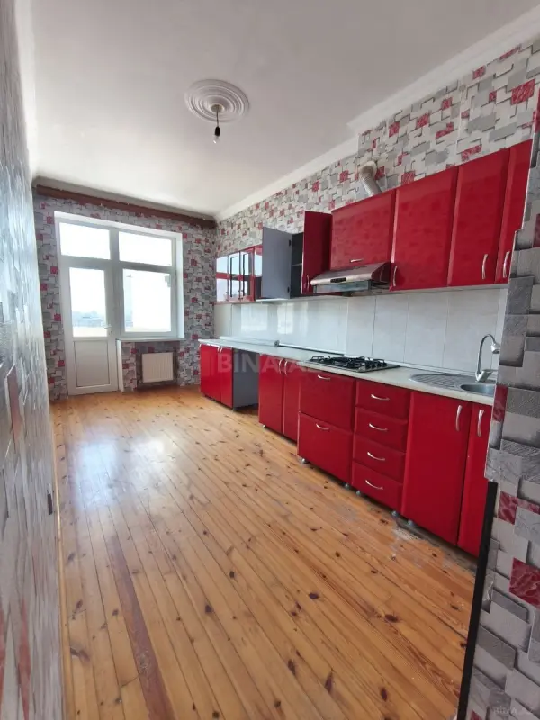 Satılır 3 otaqlı mənzil 115 m²