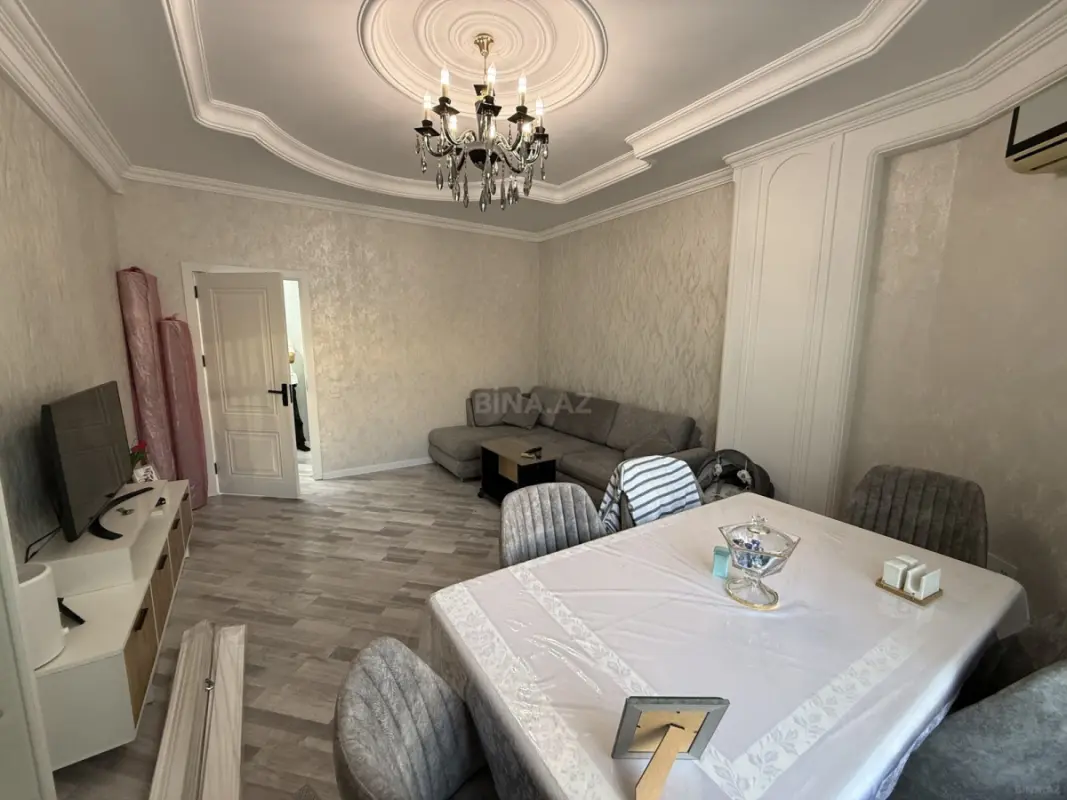 Satılır 2 otaqlı mənzil 62 m²
