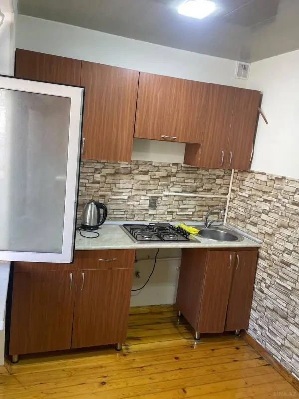Satılır 1 otaqlı mənzil 42 m²