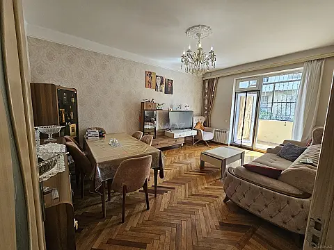 Satılır 3 otaqlı mənzil 80 m² — Bakı, Bakıxanov 3 otaq 80.00 m²