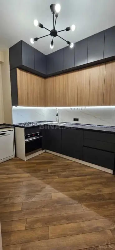 Kirayə verilir 2 otaqlı mənzil 85 m²