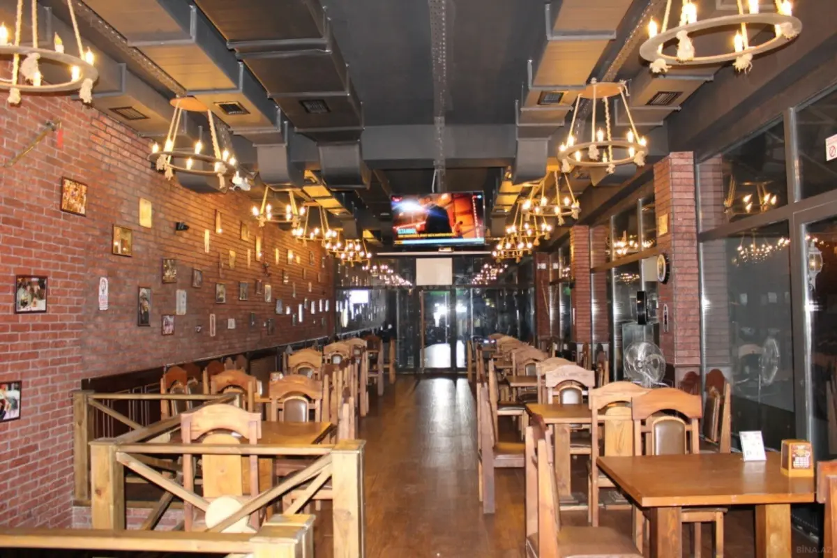 Satılır obyekt 270 m²