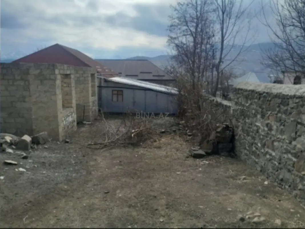 Satılır 3 otaqlı həyət evi 140 m²