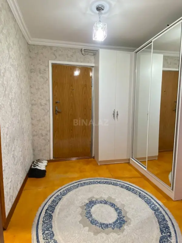 Satılır 4 otaqlı mənzil 85 m²