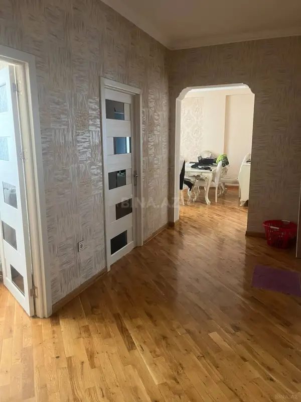 Satılır 3 otaqlı mənzil 82 m²