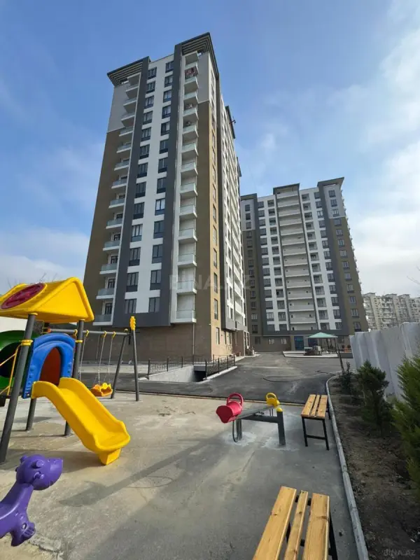 Satılır 3 otaqlı mənzil 112 m²