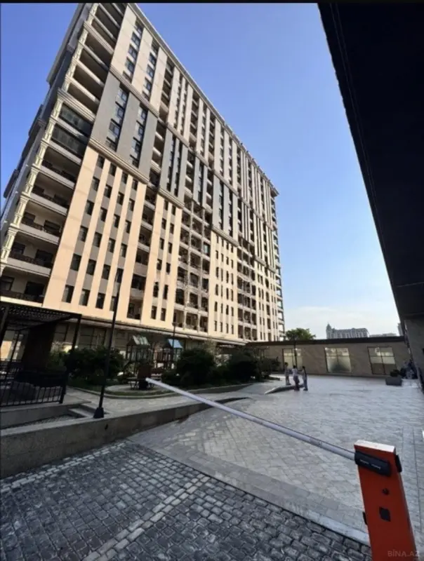 Kirayə verilir 3 otaqlı mənzil 125 m²