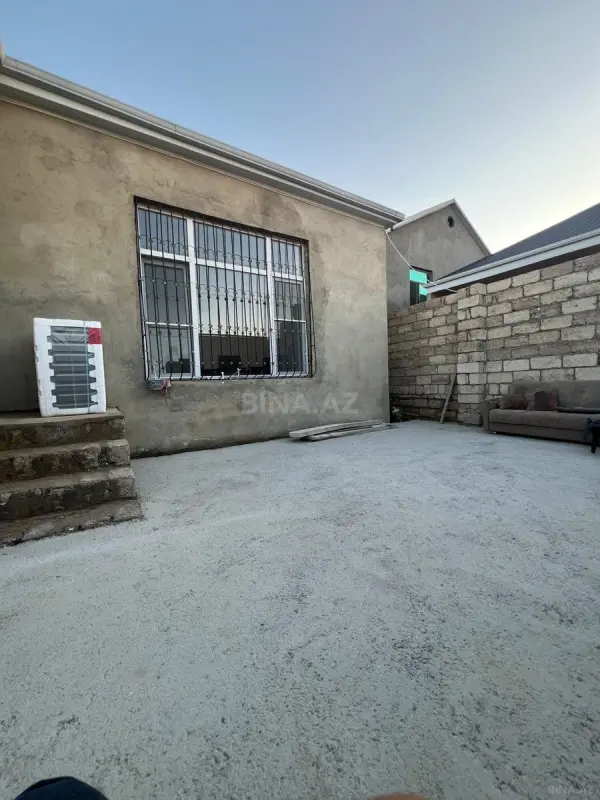 Satılır 4 otaqlı həyət evi 100 m²