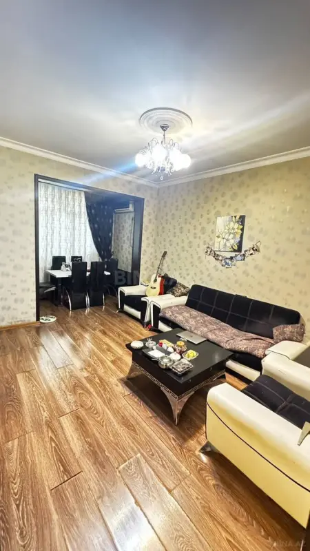 Satılır 3 otaqlı mənzil 63 m²