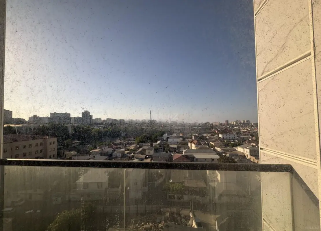 Satılır 2 otaqlı mənzil 101 m²