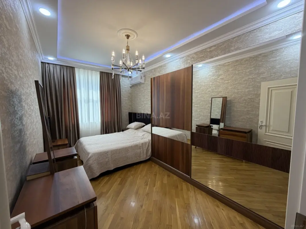 Kirayə verilir 2 otaqlı mənzil 70 m²