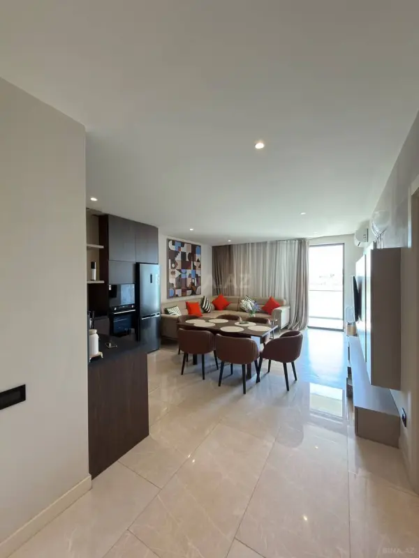 Satılır 2 otaqlı mənzil 98 m²