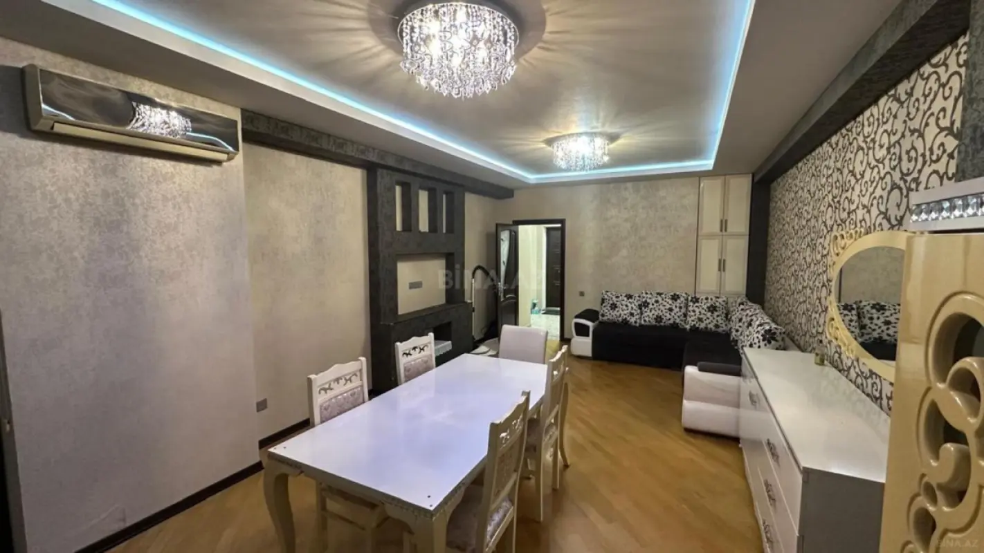 Kirayə verilir 2 otaqlı mənzil 75 m²