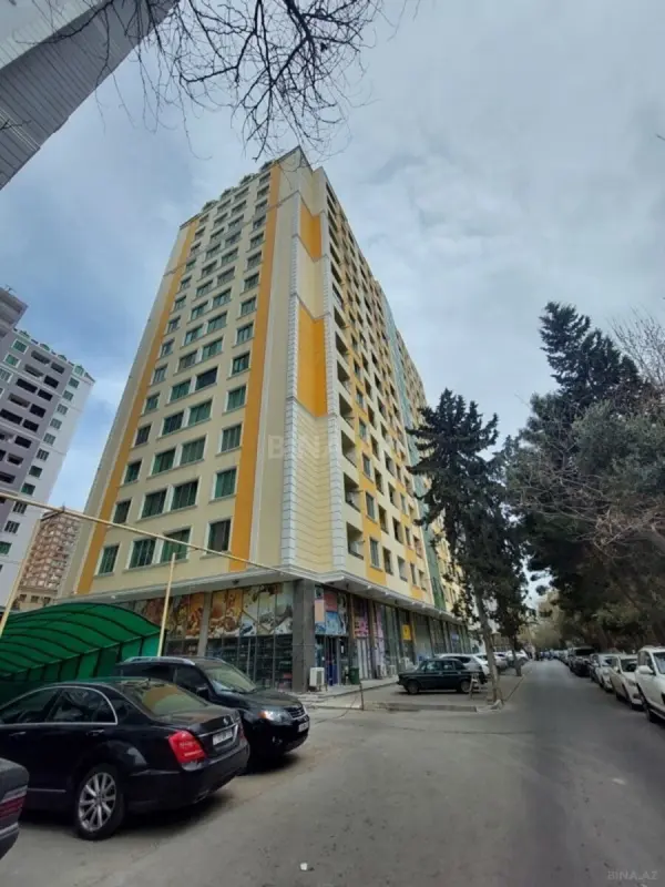 Kirayə verilir 3 otaqlı mənzil 165 m²