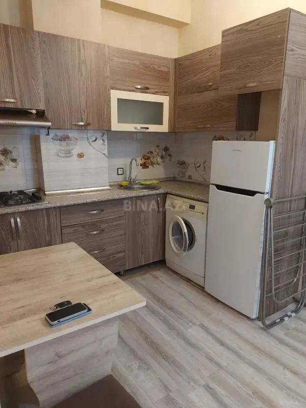Kirayə verilir 2 otaqlı mənzil 47 m²