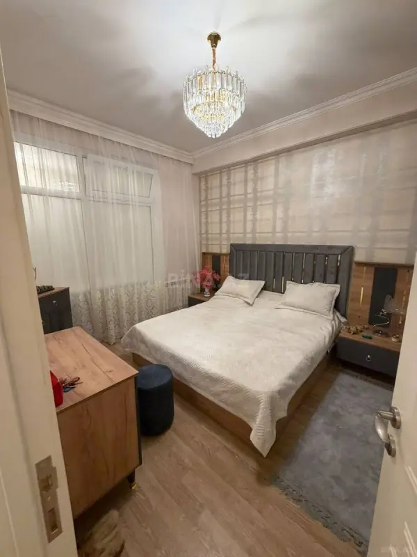 Kirayə verilir 2 otaqlı mənzil 70 m²