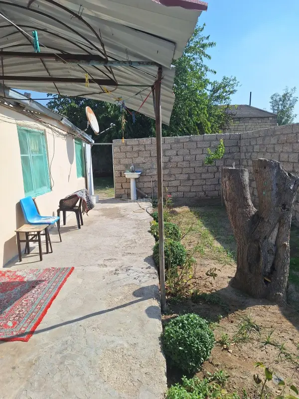 Satılır 2 otaqlı həyət evi 70 m²