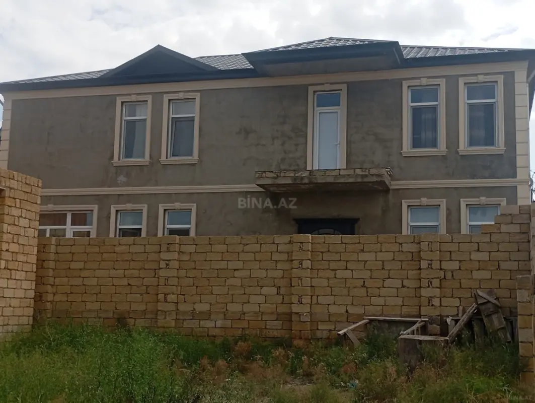 Satılır 7 otaqlı həyət evi 320 m²