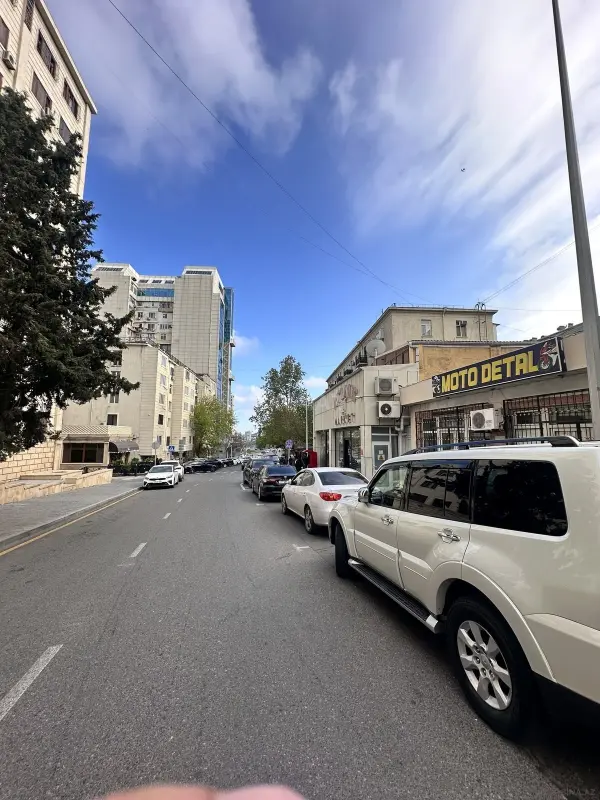 Satılır obyekt 135 m²