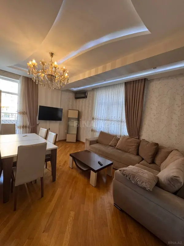 Kirayə verilir 4 otaqlı mənzil 120 m²