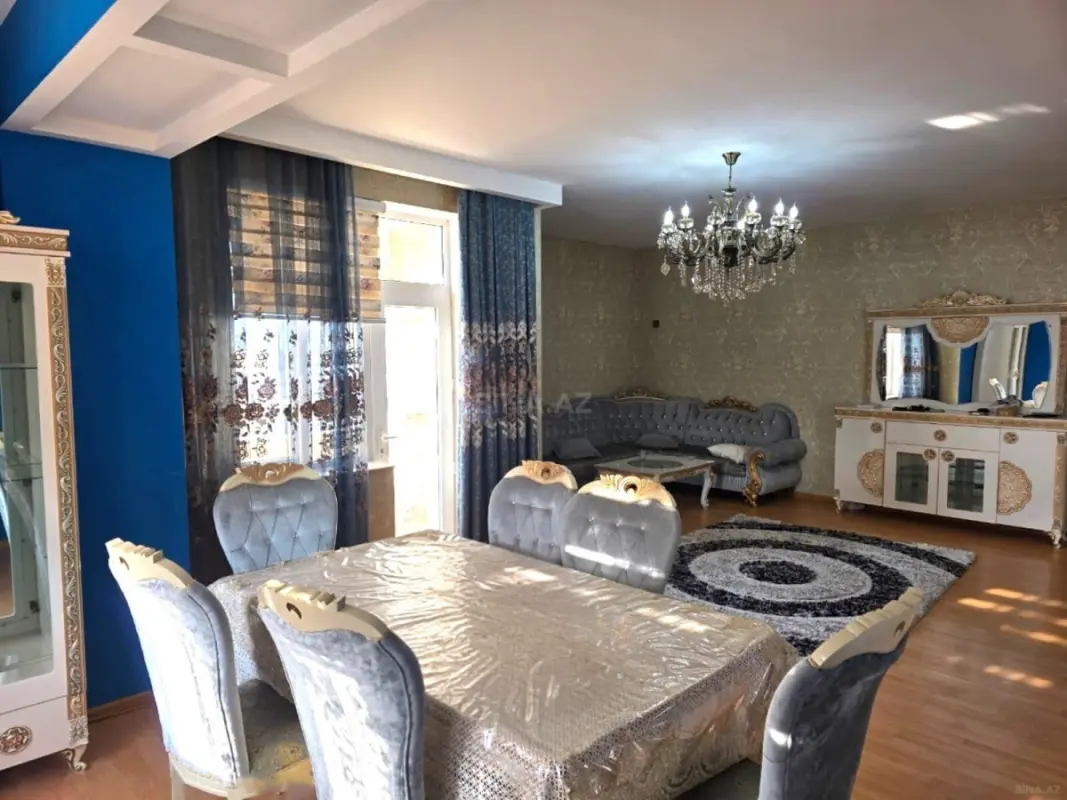 Kirayə verilir 4 otaqlı mənzil 165 m²