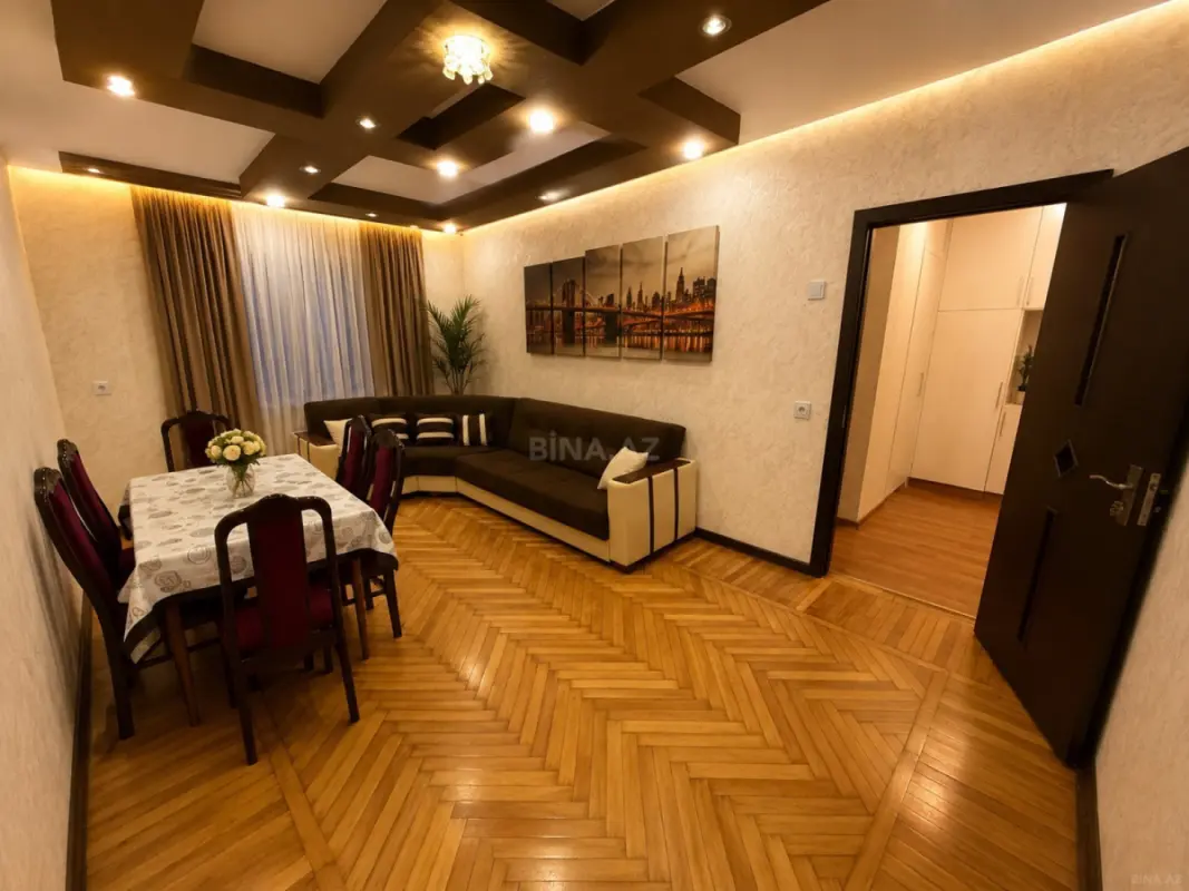 Satılır 2 otaqlı mənzil 49 m²