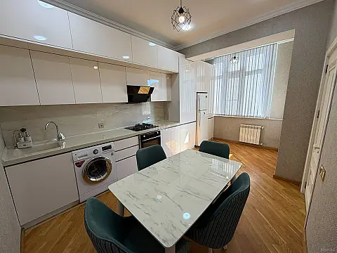 Kirayə verilir 2 otaqlı mənzil 70 m² — Bakı, Həzi Aslanov qəs. 2 otaq 70.00 m²