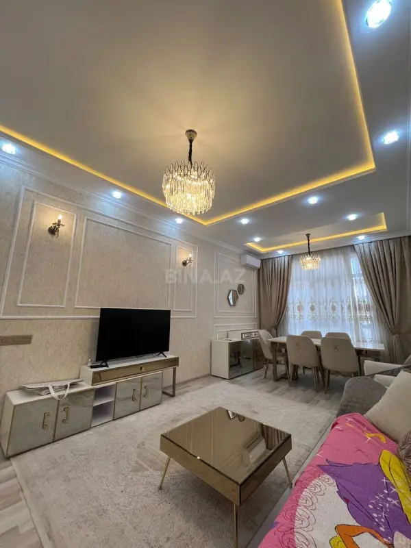 Kirayə verilir 2 otaqlı mənzil 68 m²