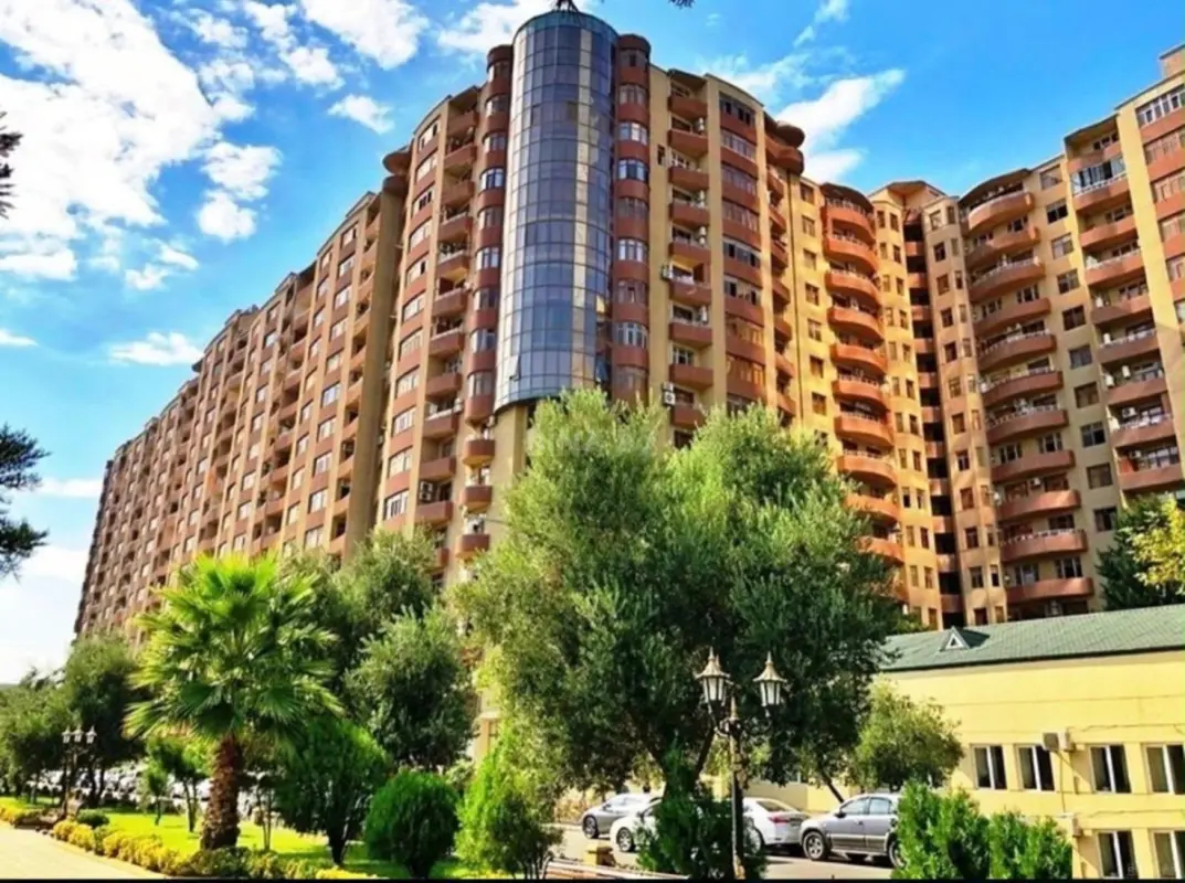 Satılır 2 otaqlı mənzil 80 m²