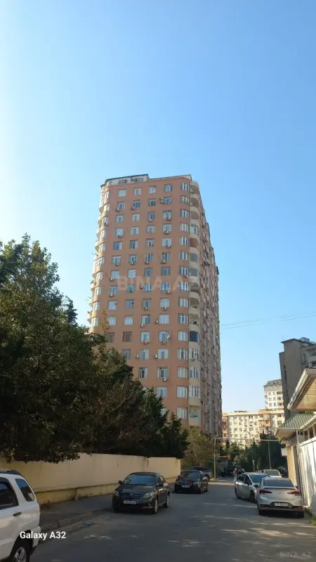 Satılır 2 otaqlı mənzil 66 m²