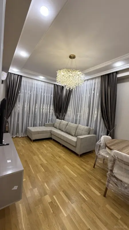 Kirayə verilir 2 otaqlı mənzil 80 m²
