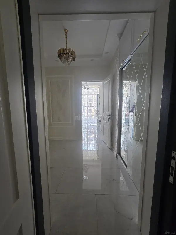 Satılır 3 otaqlı mənzil 110 m²