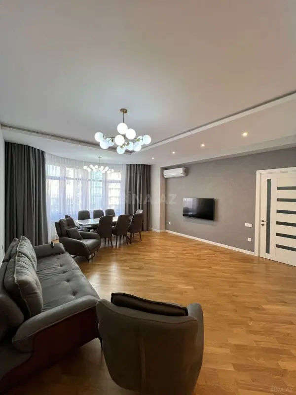 Kirayə verilir 3 otaqlı mənzil 120 m²