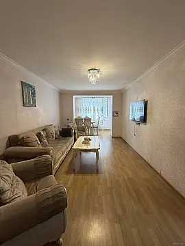 Satılır 3 otaqlı mənzil 75 m² — Bakı, İnşaatçılar 3 otaq 75.00 m²