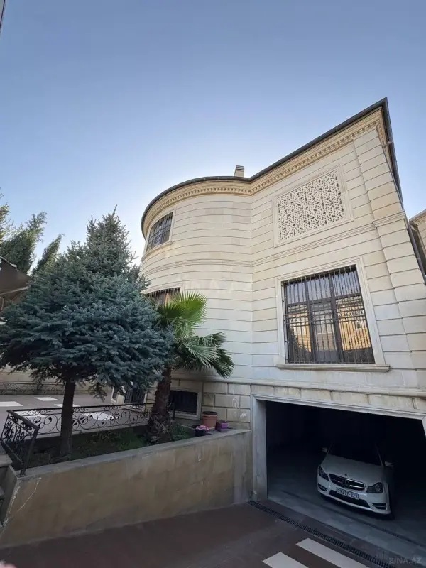 Satılır 6 otaqlı həyət evi 500 m²
