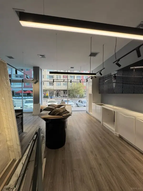 Kirayə verilir 2 otaqlı ofis 190 m²