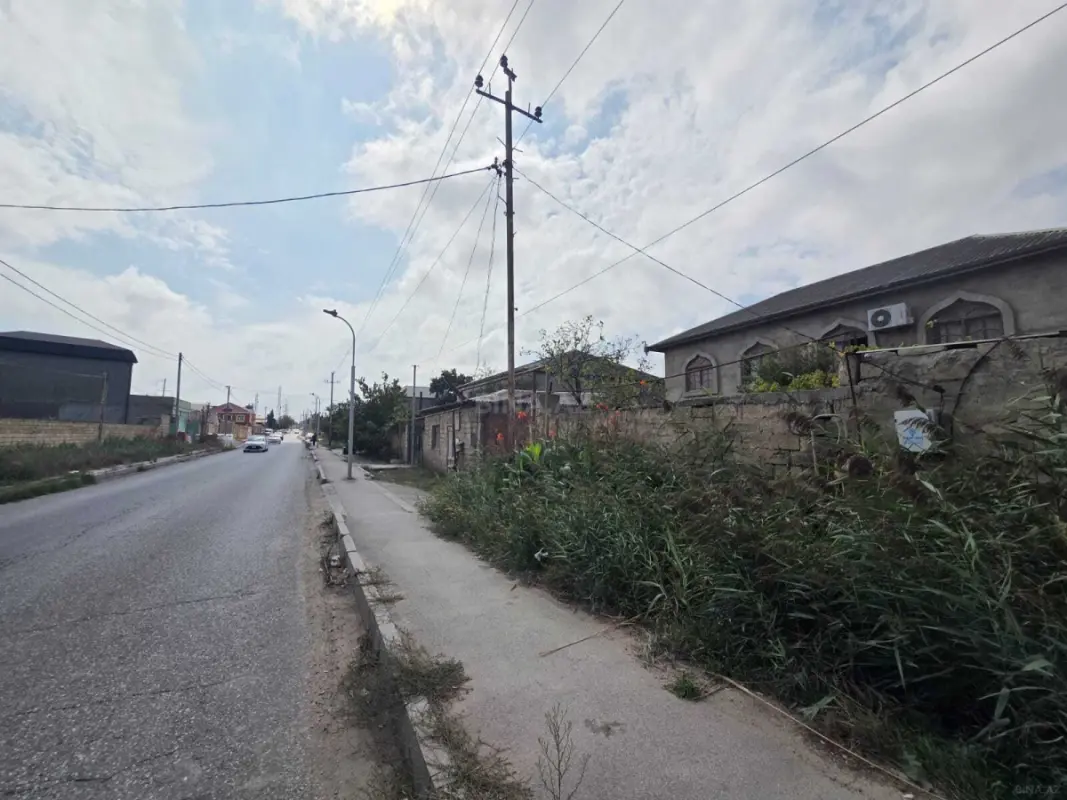 Satılır 4 otaqlı həyət evi 200 m²