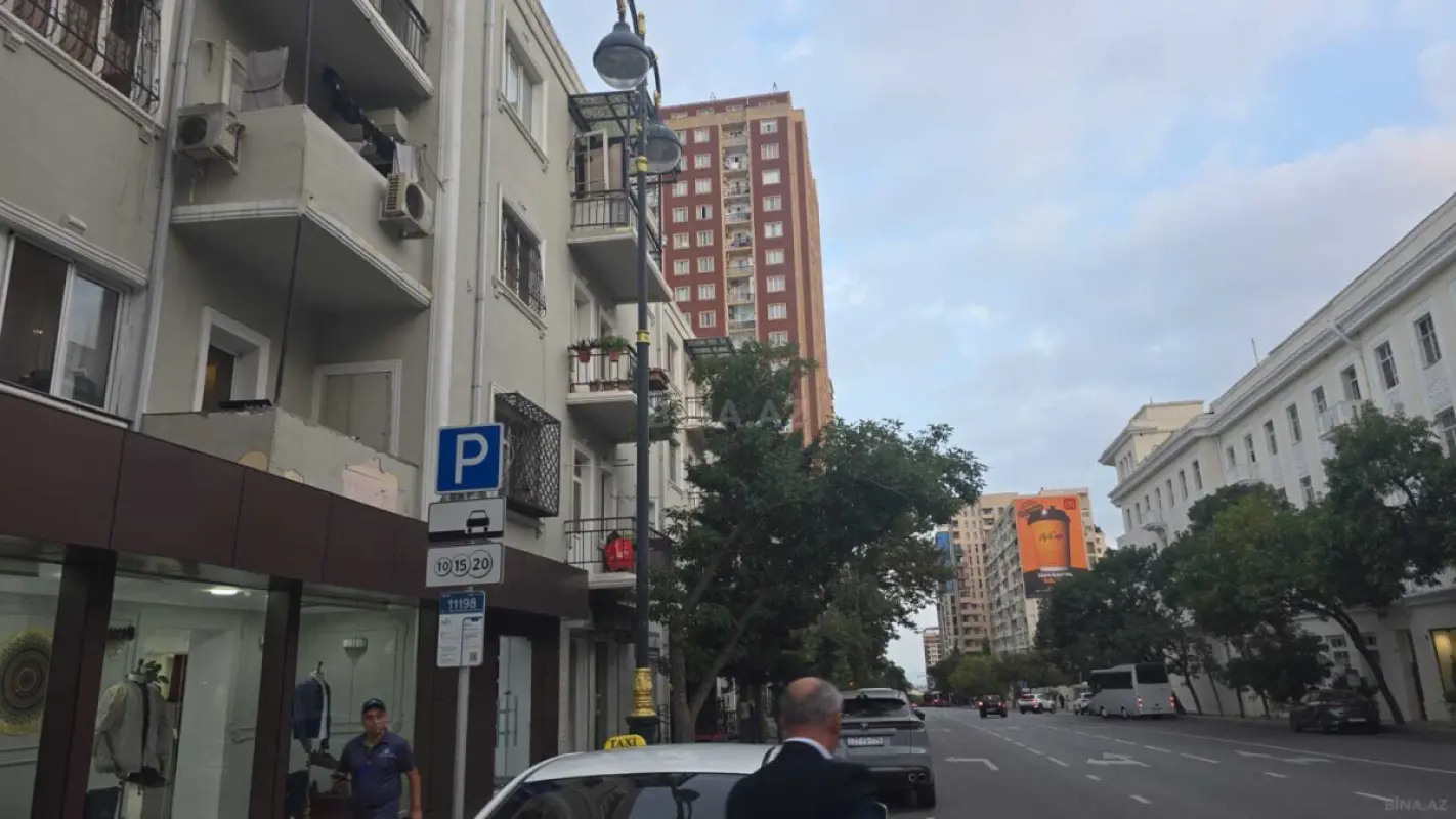 Kirayə verilir 4 otaqlı ofis 100 m²