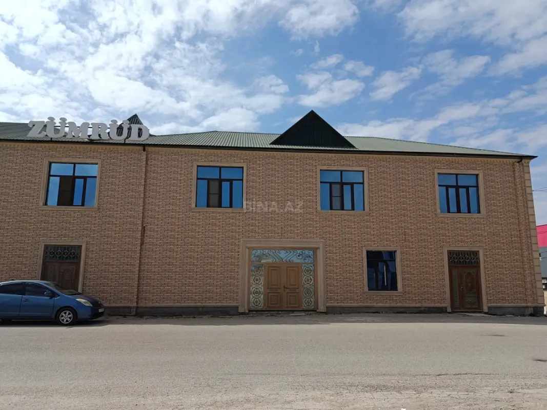 Satılır obyekt 1000 m²