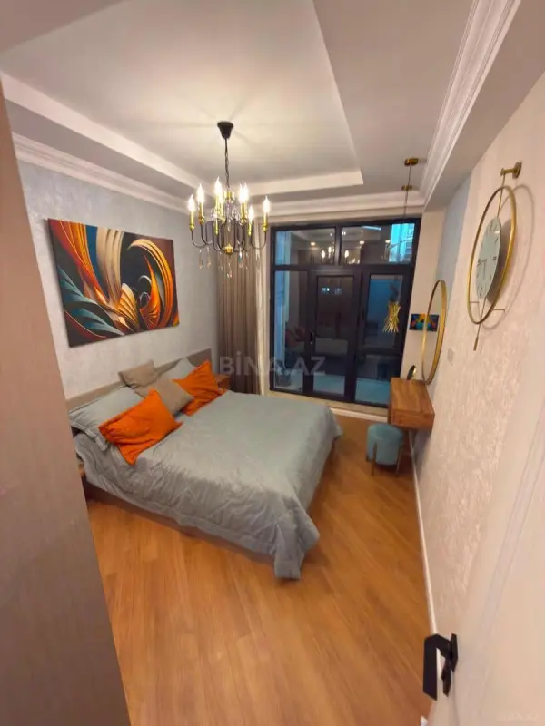 Kirayə verilir 3 otaqlı mənzil 100 m²
