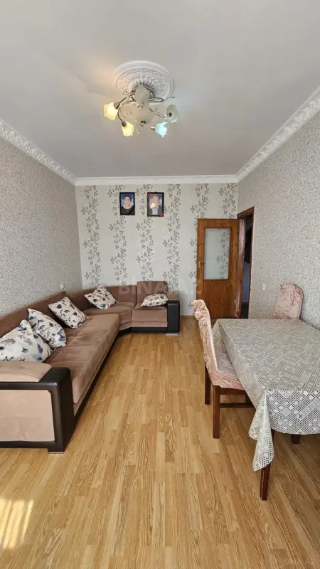 Satılır 2 otaqlı mənzil 55 m²
