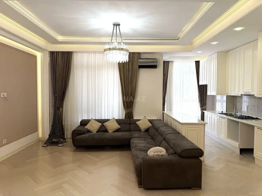 Satılır 3 otaqlı mənzil 120 m²