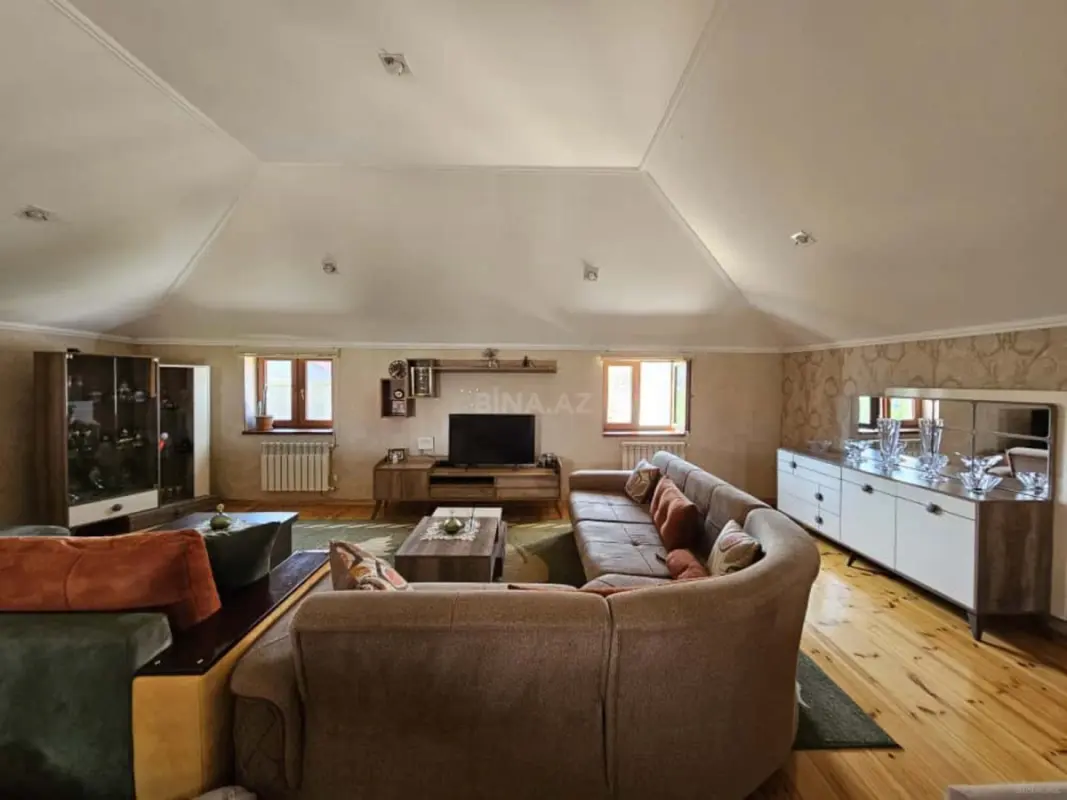 Satılır 4 otaqlı həyət evi 160 m²