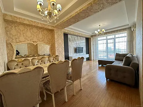 Kirayə verilir 2 otaqlı mənzil 70 m² — Bakı 2 otaq 70.00 m²