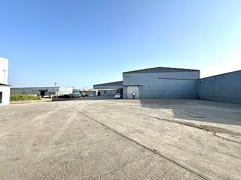 Kirayə verilir obyekt 2727 m² — Bakı, Binəqədi 2727.00 m²