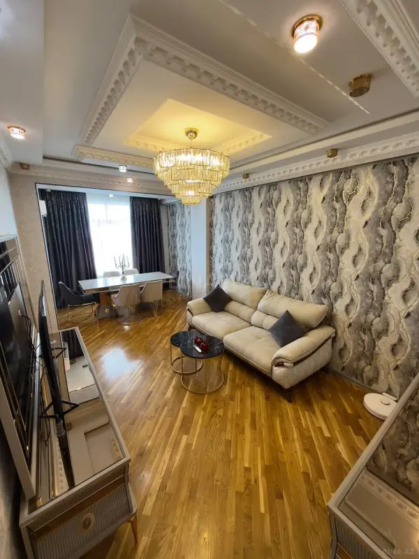 Satılır 2 otaqlı mənzil 63 m²