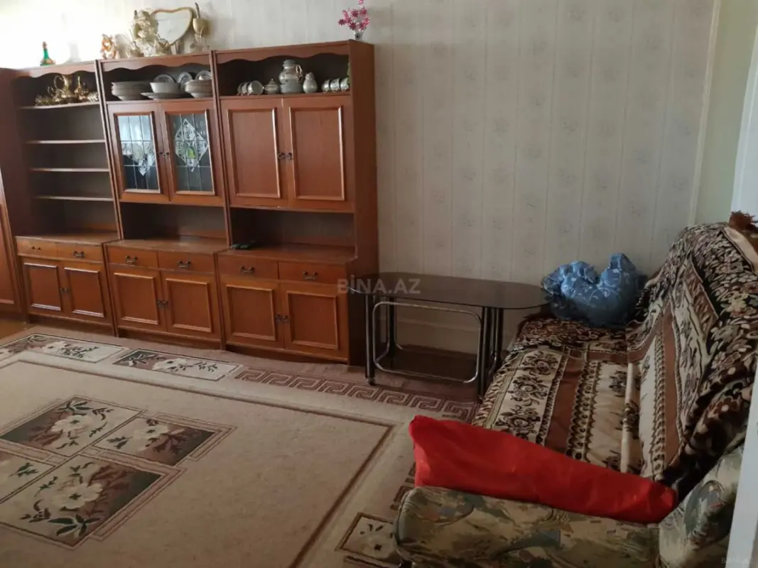 Satılır 4 otaqlı mənzil 90 m²