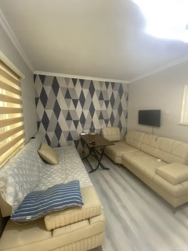 Satılır 1 otaqlı həyət evi 45 m²