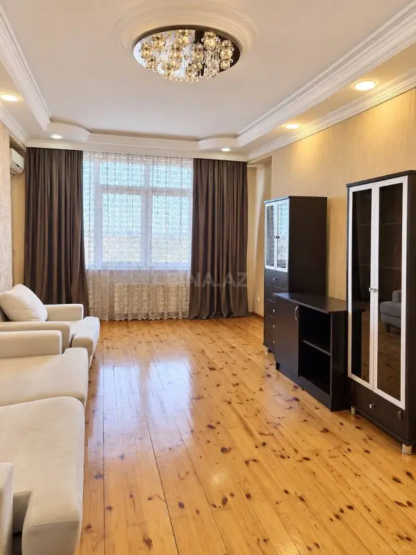 Satılır 3 otaqlı mənzil 93 m²
